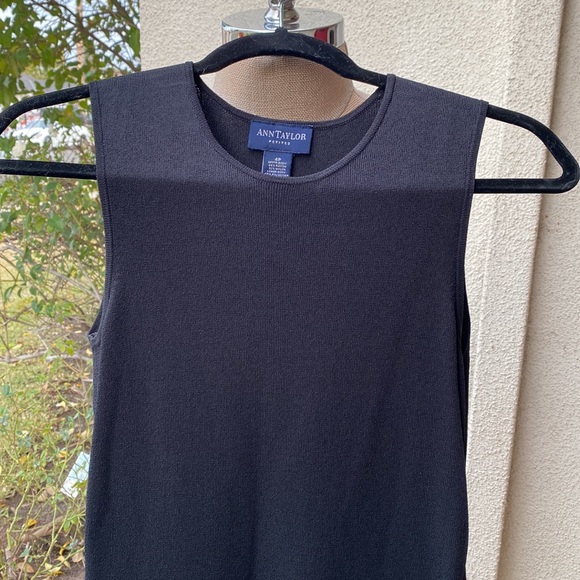 NWOT Ann Taylor gorgeous black sleeveless dress. So pretty & feminine - Picture 3 of 10